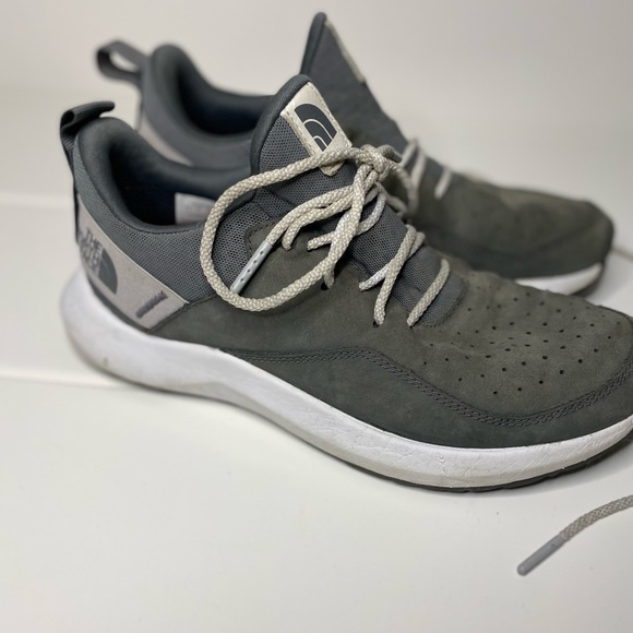 North Face Sneakers - Women’s 7.5 - Damage - Picture 12 of 12